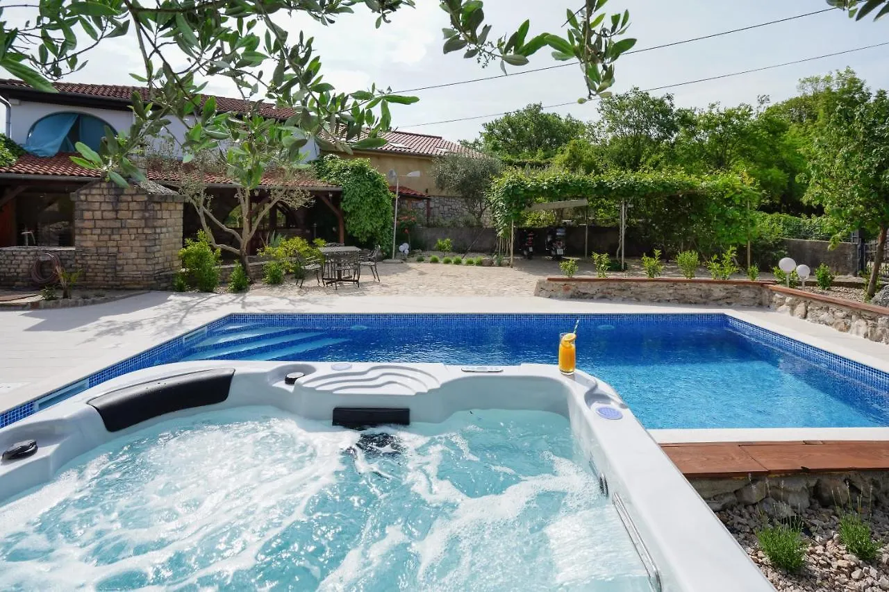 Rasopasno Stone Lady Holiday Home With Pool&Hot Tub,Sauna,Bbq,Garden קרואטיה
